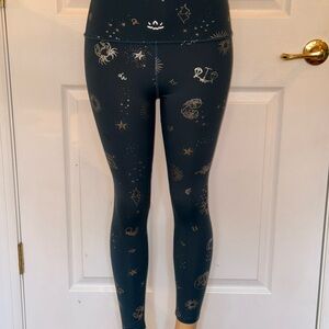 Beyond Yoga Constellation Zodiac Astrology Lucky Stars Leggings